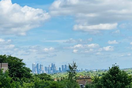 1 bedroom Flat for sale in Franklin Close, West Norwood, London, SE27