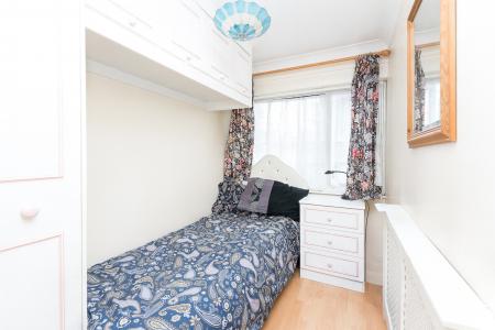 3 bedroom Semi-detached house for sale in Pollards Hill South, Norbury, London, SW16
