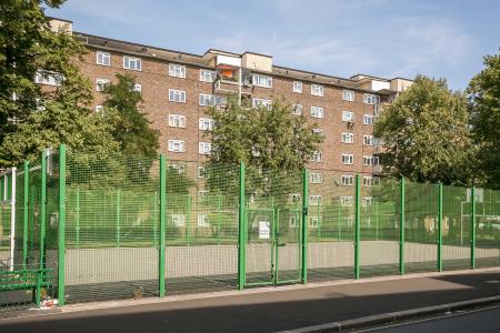 2 bedroom Flat for sale in Studley Road, Stockwell, London, SW4