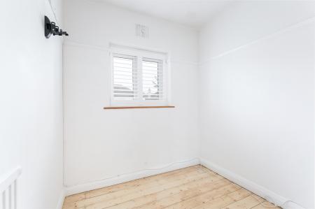 3 bedroom Terraced House for sale in The Chase, London, SW16