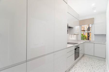 2 bedroom Flat for sale in Wolfington Road, West Norwood, London, SE27