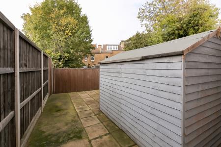 3 bedroom Terraced House for sale in Bensham Lane, Thornton Heath, Croydon, CR0