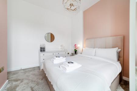 2 bedroom Flat to let in Auckland Hill, West Norwood, London, SE27