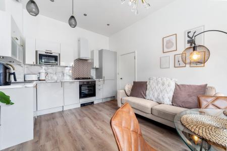 2 bedroom Flat to let in Auckland Hill, West Norwood, London, SE27