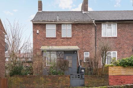 3 bedroom End of terrace house for sale in Truslove Road, West Norwood, London, SE27