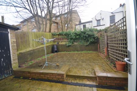 4 bedroom Terraced House to let in Eden Road, West Norwood, London, SE27