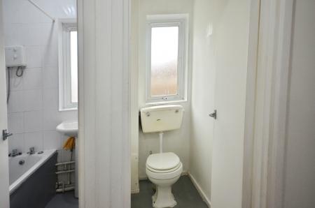 1 bedroom Flat to let in High Trees, Tulse HIll, London, SW2