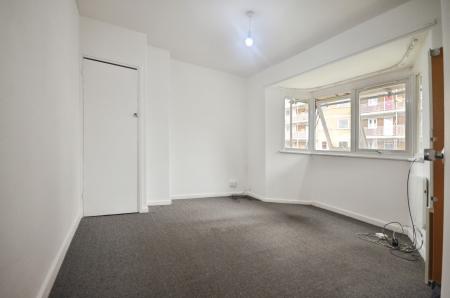 1 bedroom Flat to let in High Trees, Tulse HIll, London, SW2