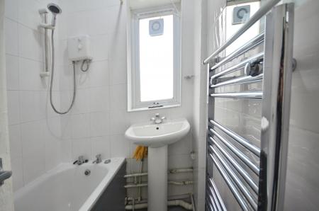 1 bedroom Flat to let in High Trees, Tulse HIll, London, SW2