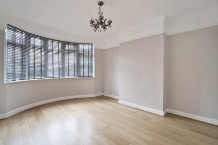 3 bedroom End of terrace house to let in Egremont Road, West Norwood, London, SE27
