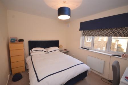 2 bedroom Flat to let in St Gerards Close, Clapham Common, Clapham, London, SW4