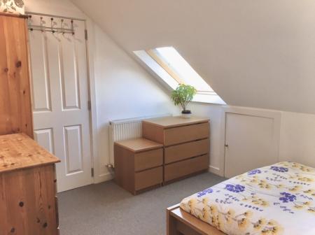 2 bedroom Flat to let in Casewick Road, West Norwood, London, SE27