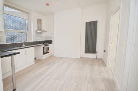 2 bedroom Flat to let in Norwood Road, Tulse HIll, London, SE27