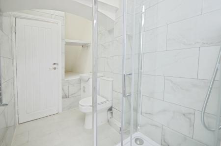 2 bedroom Flat to let in Norwood Road, Tulse HIll, London, SE27