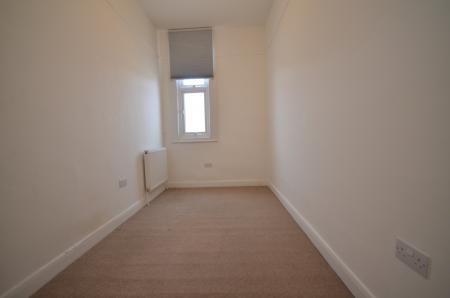 2 bedroom Flat to let in Dalton Street, West Norwood, London, SE27