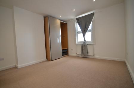 2 bedroom Flat to let in Dalton Street, West Norwood, London, SE27