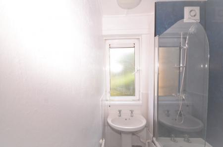 3 bedroom Flat to let in Bowen Drive, West Dulwich, London, SE21