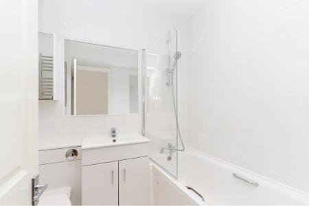 2 bedroom Flat for sale in Lancaster Avenue, West Norwood, London, SE27