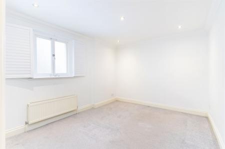 2 bedroom Flat for sale in Lancaster Avenue, West Norwood, London, SE27