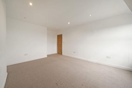 3 bedroom Flat to let in Dalton Street, West Norwood, London, SE27