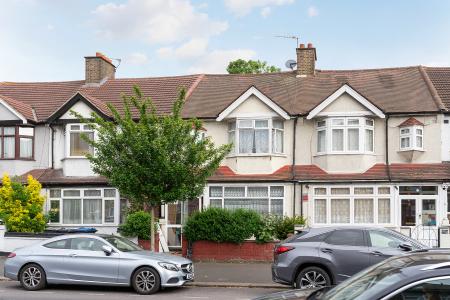 3 bedroom Terraced House for sale in Thornton Road, Thornton Heath, Croydon, CR7