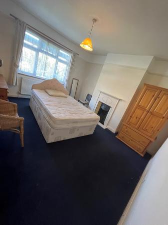 1 bedroom Flat to let in Athlone Terrace, Brixton, London, SW2