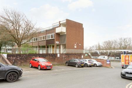 2 bedroom Flat for sale in Kitley Gardens, Crystal Palace, London, SE19