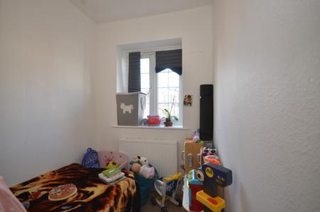2 bedroom Flat to let in Elmcourt Road, West Norwood, London, SE27