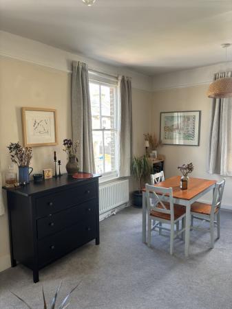 1 bedroom Flat to let in North Cross Rd, Dulwich, London, SE22