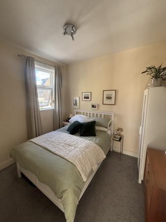 1 bedroom Flat to let in North Cross Rd, Dulwich, London, SE22