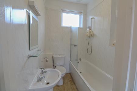 1 bedroom Flat to let in North Cross Rd, Dulwich, London, SE22