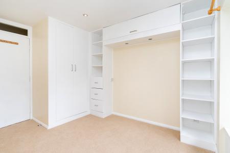2 bedroom Flat to let in Wavel Place, Sydenham, London, SE26