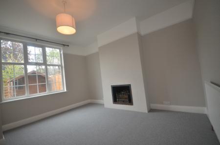 3 bedroom Terraced House to let in Manship Road, Mitcham, London, CR4