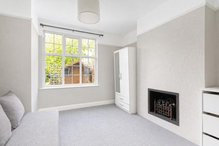 3 bedroom Terraced House to let in Manship Road, Mitcham, London, CR4