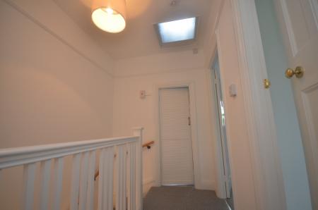 3 bedroom Terraced House to let in Manship Road, Mitcham, London, CR4