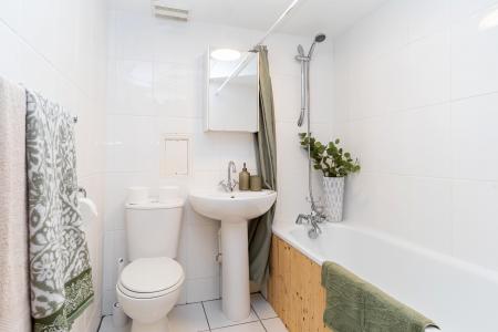1 bedroom Flat for sale in Elderwood Place, West Norwood, London, SE27