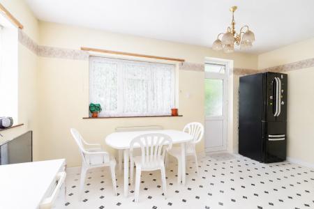 3 bedroom Terraced House for sale in Braemar Avenue, Thornton Heath, London, CR7