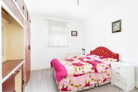 3 bedroom Terraced House for sale in Braemar Avenue, Thornton Heath, London, CR7