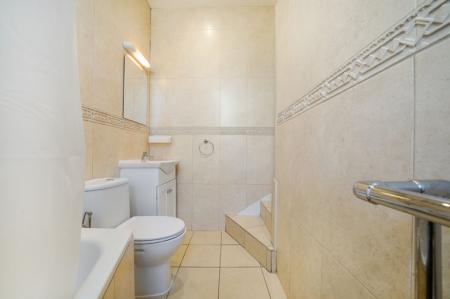 3 bedroom Flat for sale in Lancaster Avenue, West Dulwich, London, SE27