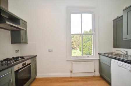 3 bedroom Flat for sale in Lancaster Avenue, West Dulwich, London, SE27