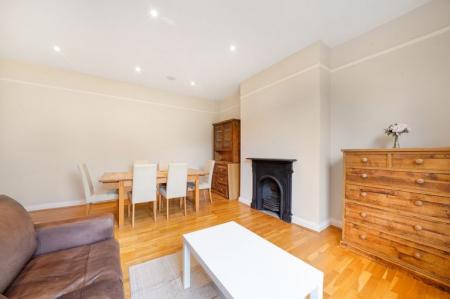 3 bedroom Flat for sale in Lancaster Avenue, West Dulwich, London, SE27