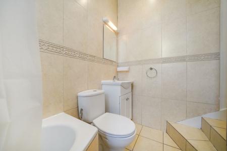 3 bedroom Flat for sale in Lancaster Avenue, West Dulwich, London, SE27