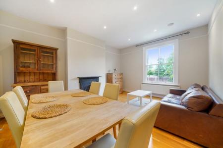 3 bedroom Flat for sale in Lancaster Avenue, West Dulwich, London, SE27