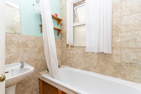 3 bedroom Flat for sale in Portland Mansions Portland Road, South Norwood, London, SE25