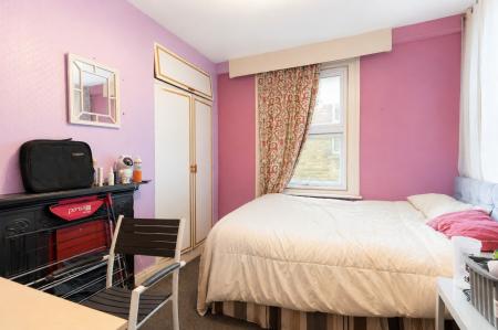 3 bedroom Flat for sale in Portland Mansions Portland Road, South Norwood, London, SE25