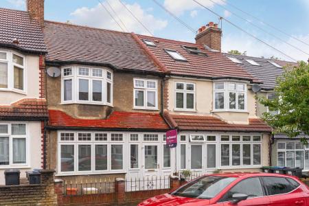 3 bedroom Terraced House to let in Cromer Road, South Norwood, London, SE25