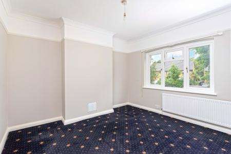 3 bedroom Terraced House to let in Cromer Road, South Norwood, London, SE25
