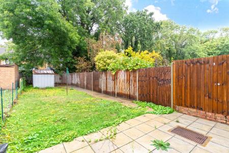 3 bedroom Terraced House to let in Cromer Road, South Norwood, London, SE25