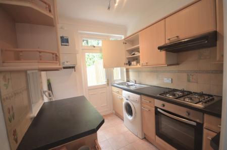 3 bedroom Terraced House to let in Cromer Road, South Norwood, London, SE25