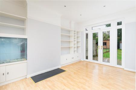 3 bedroom Terraced House to let in Cromer Road, South Norwood, London, SE25